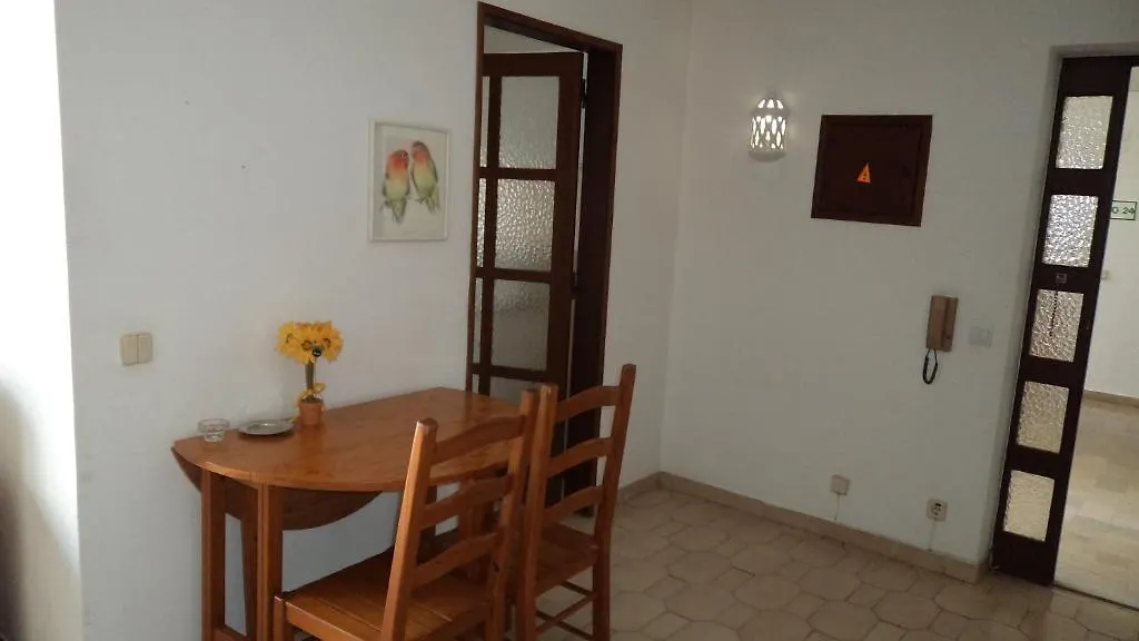 Apartamentos Rainha D. Leonor - Al 阿尔布费拉 公寓式酒店